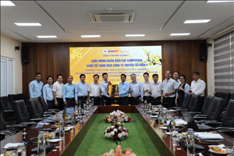 Công ty Truyền tải điện 4 tiếp đón đoàn Công ty Điện lực Campuchia đến thăm và chúc Tết Bính Ngọ 2026