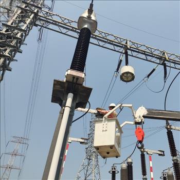 Trạm biến áp 220kV Nhà Bè – Thực hiện giải pháp ngăn ngừa sự cố, đảm bảo vận hành lưới điện truyền tải điện trong mùa khô năm 2024.