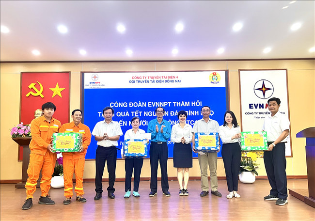 Công đoàn EVNNPT thăm hỏi, động viên người lao động Đội Truyền tải điện Đồng Nai nhân dịp Tết Nguyên đán Bính Ngọ 2026