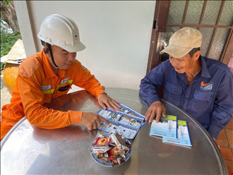 Một ngày trên tuyến đường dây 220–500kV của công nhân truyền tải điện