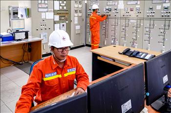 Truyền tải điện miền Tây 3 quyết tâm thực hiện tốt nhiệm vụ kép nhằm bảo đảm cấp điện cho phụ tải khu vực Kiên Bình, Hà Tiên, Phú Quốc