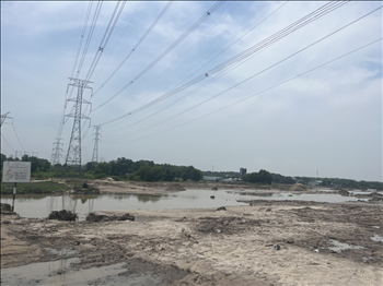 TTĐMĐ2 phổ biến pháp luật bảo vệ hành lang an toàn lưới điện cao áp và bồi huấn kiến thức an toàn điện cho công nhân thi công Dự án nạo vét Suối Cái 